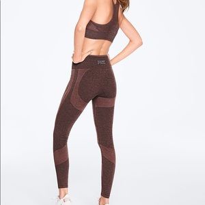 Victoria’s Secret PINK leggings
